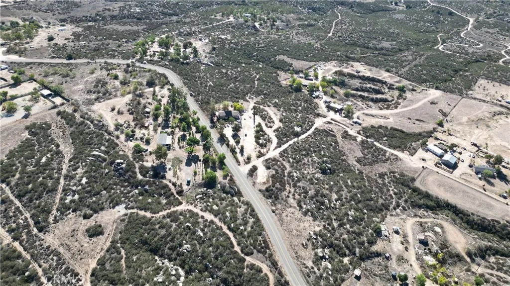 31111 Red Mountain, Hemet, California 92544 home-pic-4